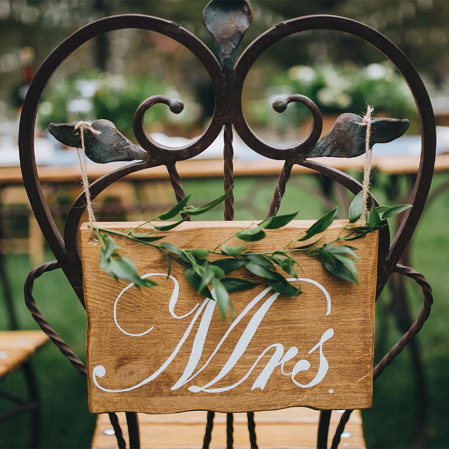 Rustic Themed Wedding Decoration Tips