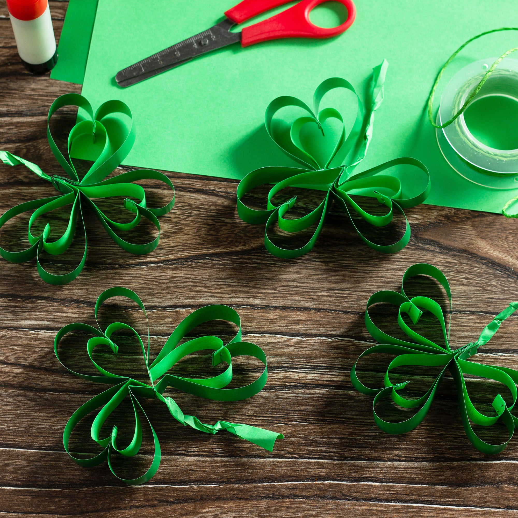 Fun & Easy St. Patrick’s Day Crafts